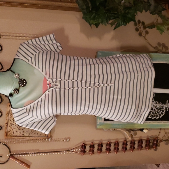 Lucky Brand Tops - Lucky Brand Short Sleeve Blouse Size Medium